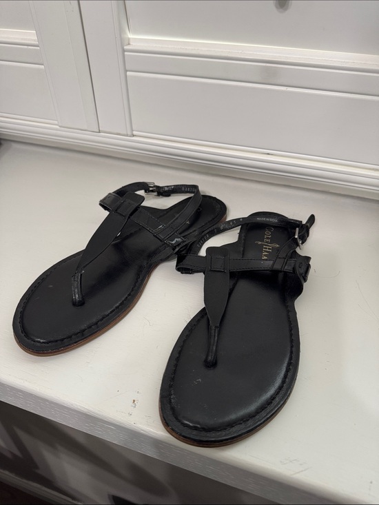 Cole Haan Shoes - Cole Haan Black Leather T-Strap Sandals